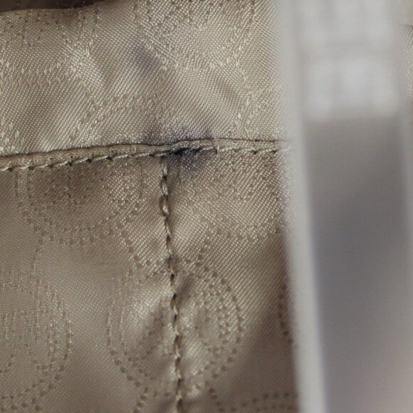 Michael Kors Jet Set Studded Tote + New Jet Set Travel Wristlet Luggage - Picture 16 of 16